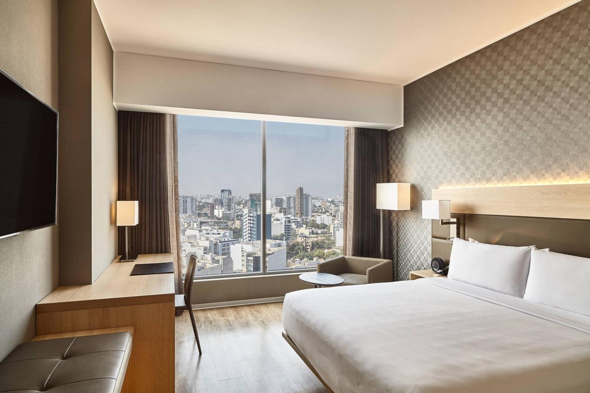 Hotel Ac By Marriott Miraflores 5*